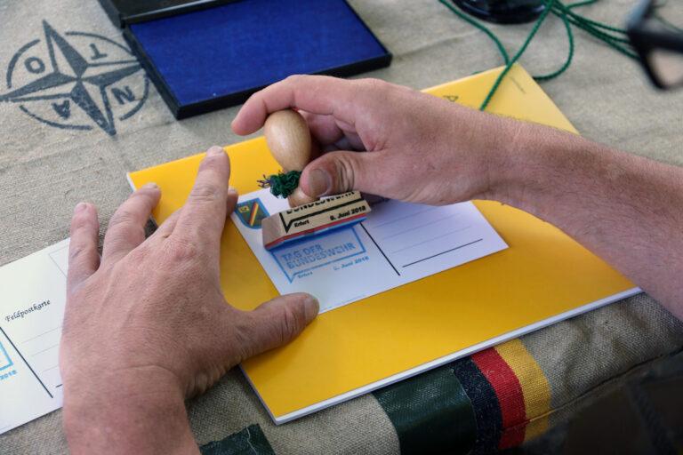 040202 Feldpost - Bürgerpost statt Kriegslogistik - Feldpost - Feldpost