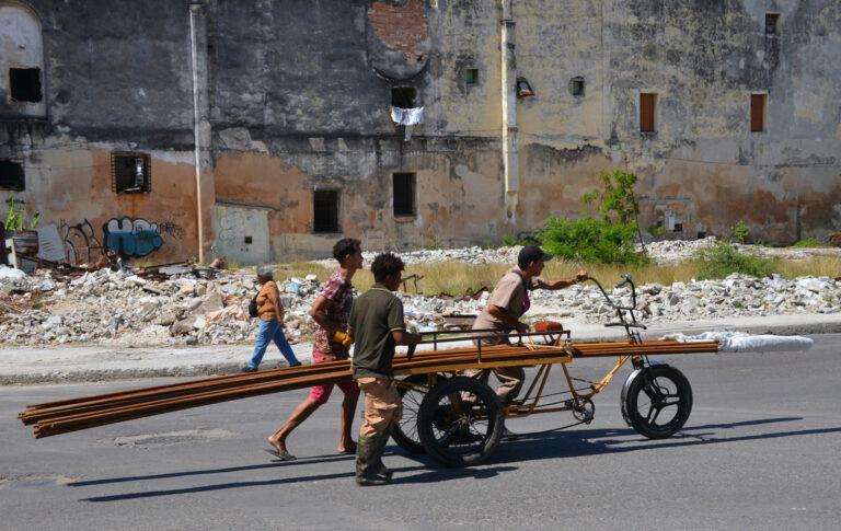 041301 Havanna Peter weyland - Regierungsprogramm für das Volk - Cuba Libre, Kuba, Kuba-Solidarität, US-Blockade Kubas - Blog, Wirtschaft & Soziales
