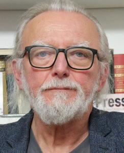 050503 Interview Portrait - „Schluss mit diesem Rüstungswahn!“ - Aktionsbündnis gegen die NATO-Sicherheitskonferenz, Demonstrationen, Heinz Michael Vilsmeier, Kriegsgefahr, Kriegstüchtigkeit, Münchener Sicherheitskonferenz, Rüstungsproduktion, Rüstungswahn, Solidarität - Politik