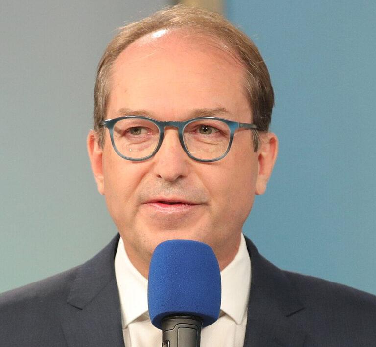 Linksextremisten - Aufrüstung - Aufrüstung 050901 Dobrindt - Linksextremisten - Aufrüstung - Aufrüstung