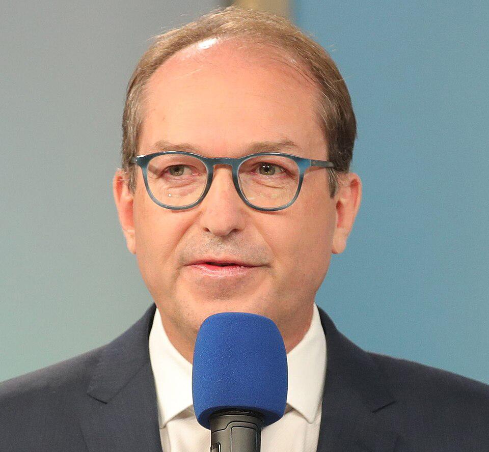 050901 Dobrindt - Linksextremisten - Alexander Dobrindt, Aufrüstung, CSU, Linksextremismus - Positionen