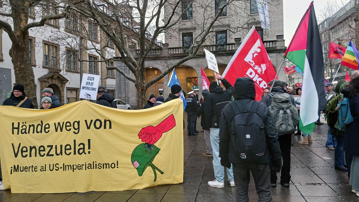 20260103 160158 - Spontane Solidarität - Berlin, DKP, Essen, Gießen, Hamburg, München, Stuttgart, US-Angriff auf Venezuela, Venezuela - Blog, Aktion