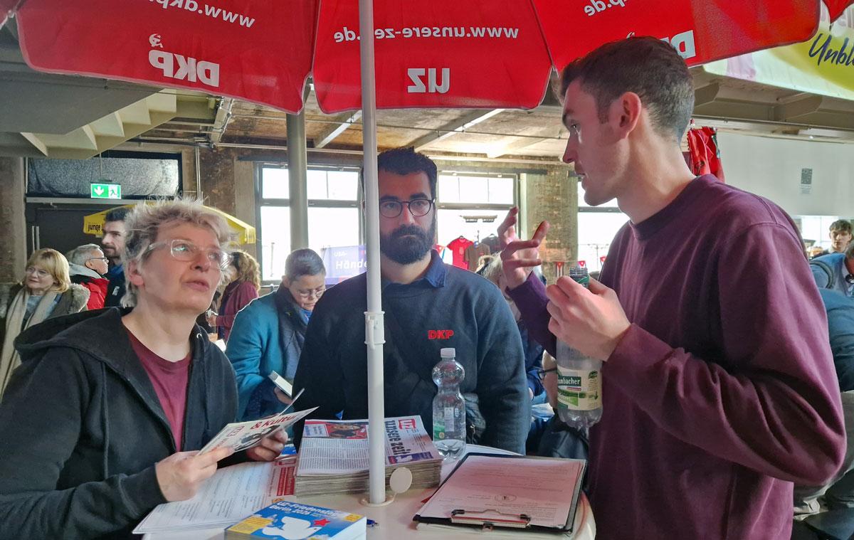 20260110 132001 - Viva Venezuela, Kuba und Palästina! - 31. Internationale Rosa-Luxemburg-Konferenz, Andrea Hornung, Berlin, DKP, junge Welt, Kutlu Yurtseven, Luxemburg-Liebknecht-Demonstration 2026, Mark Ellmann, Martín Saatdjian, Microphone Mafia, Patrik Köbele, SDAJ, UZ-Abo-Kampagne, Yoram Bejarano - Blog, Aktion