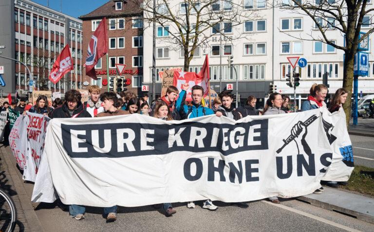 DSCF8374 web - Sand ins Getriebe streuen - Lisa Alexander - Lisa Alexander