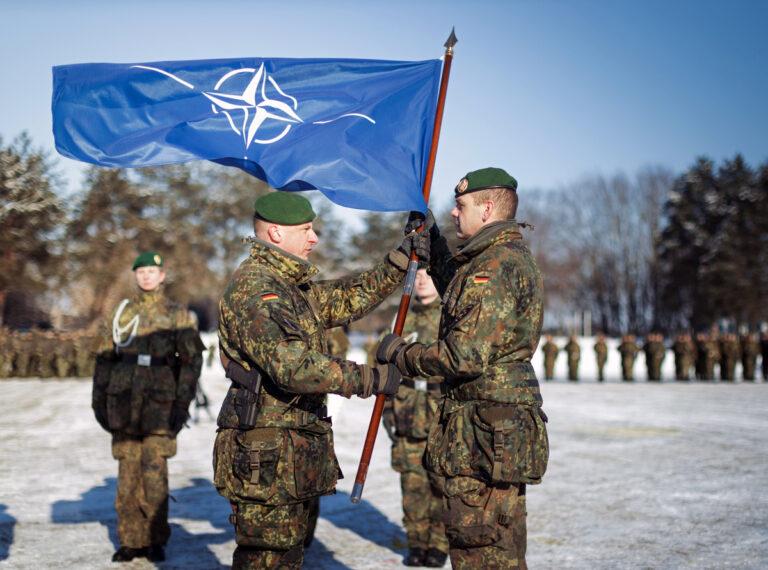 150801 55081135753 60e46f8aca o - Weltmacht im Wartestand - Militärisch-industrieller Komplex - Militärisch-industrieller Komplex