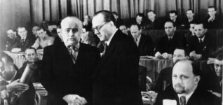 Brüder, in eins nun die Hände