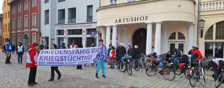 Ostermarsch Stralsund 2 - Mit Rückenwind - Ernst-Ludwig Iskenius - Ernst-Ludwig Iskenius