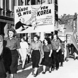 Gegen Remilitarisierung – für Friedensvertrag