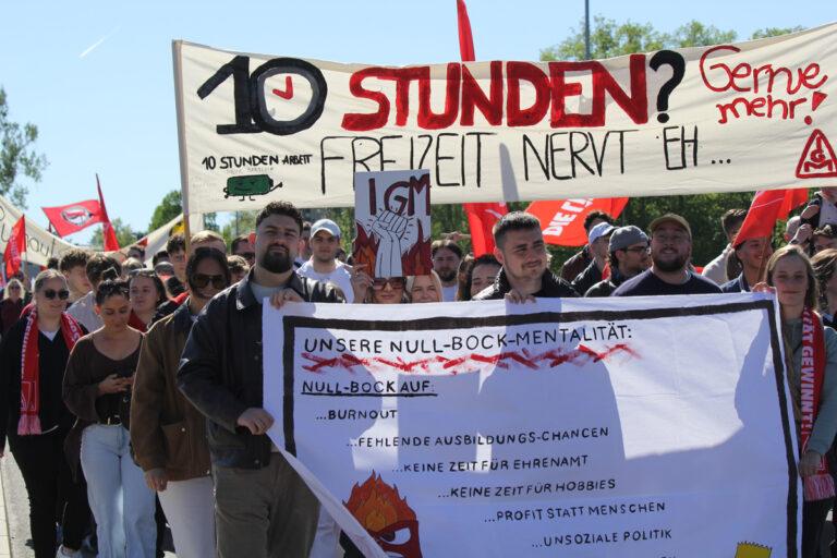 200201 Achtstundentag - Ungesund und unsinnig - Arbeitsschutz, Arbeitszeitflexibilisierung, Bundesregierung, Demonstrationen, DGB, Neoliberalismus - Wirtschaft & Soziales