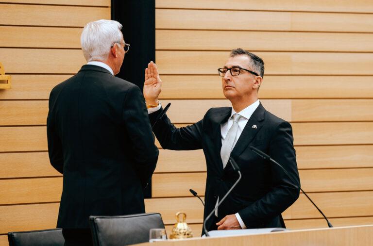 210402 Oezdemir - Mit Sicherheit nicht auszuhalten - Thomas Strobl - Thomas Strobl