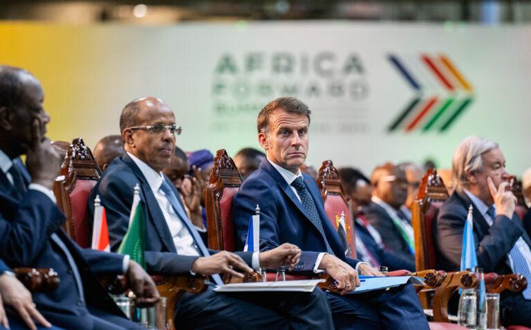 210702 Afrika - Unterdrücker auf neuen Pfaden - UZ-PLUS - UZ-PLUS