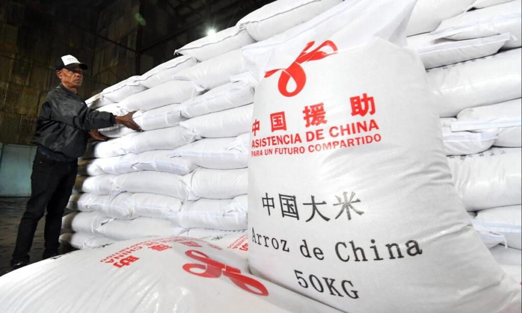 221302 Soli China - Neuordnung unter feindlichen Bedingungen - Kuba, Kuba-Solidarität, US-Blockade Kubas - Internationales