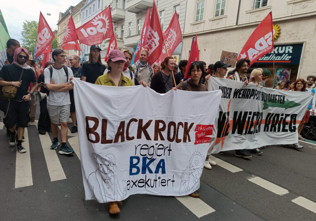 Dialog statt Angriffswaffen - Ann Wright, Benjamin Bickert, Desiree Becker, Julian Eder, Lothar Binding, Michael von der Schulenburg, Mittelstreckenraketen, Raketenstationierung, Wiesbaden, Wiesbadener Bündnis gegen Raketenstationierung, Wolfgang Prawitz - Blog, Politik IMG 20260530 134151 - Dialog statt Angriffswaffen - Ann Wright, Benjamin Bickert, Desiree Becker, Julian Eder, Lothar Binding, Michael von der Schulenburg, Mittelstreckenraketen, Raketenstationierung, Wiesbaden, Wiesbadener Bündnis gegen Raketenstationierung, Wolfgang Prawitz - Blog, Politik