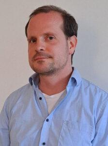 „In illegale Mietverhältnisse gedrängt“ - Aert van Riel, Antiziganismus, Diskriminierung, Jenischen, Melde- und Informationsstele Antiziganismus, Rassismus, Roma, Schausteller, Sinti - Kommunalpolitik 270802 Aert van Riel MIA - „In illegale Mietverhältnisse gedrängt“ - Aert van Riel, Antiziganismus, Diskriminierung, Jenischen, Melde- und Informationsstele Antiziganismus, Rassismus, Roma, Schausteller, Sinti - Kommunalpolitik