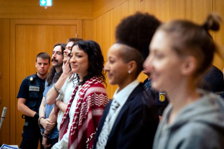 310501 IGR3051 2 - Aufsicht nötig - Sinn Féin - Sinn Féin