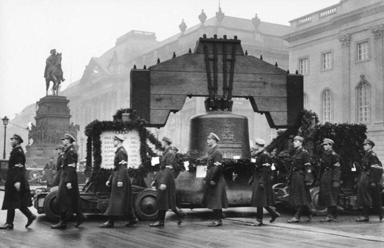 311303 Langemark - Wird die Glocke wieder läuten? - Langemarck - Langemarck