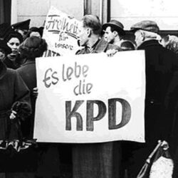 „Wieder will die Regierung die Jugend für den Krieg vorbereiten“