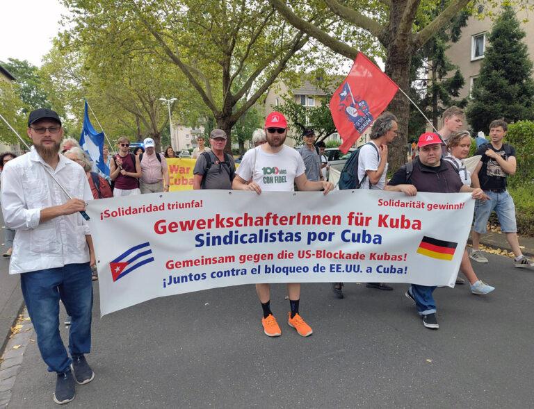341502 Kuba - Wir werden es schaffen! - Bonn, Fiesta Moncada, Juana Martínez González, Mónica Rodríguez Sánchez, Ursula Sautter - Hintergrund