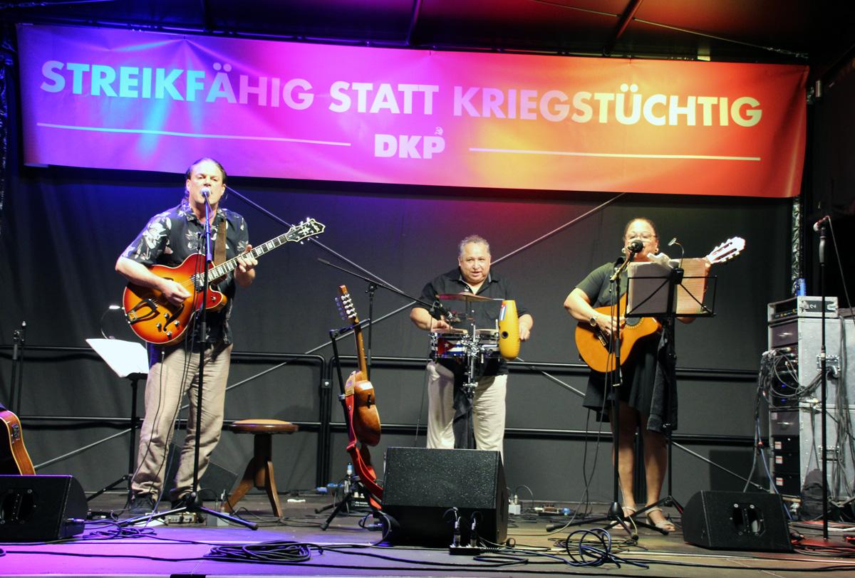 IMG 5550 web - Den Frieden feiern - UZ-Friedenstage 2026 - Blog, Aktion