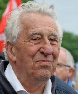 Wer aber ist die Partei? - Berlin, DKP, Egon Krenz, Erich Schaffner, Georg Klemp, Gina Pietsch, Hartmut König, KPD, Patrik Köbele, SED, UZ-Friedenstage 2026 - Die letzte Seite Krenz 3 - Wer aber ist die Partei? - Berlin, DKP, Egon Krenz, Erich Schaffner, Georg Klemp, Gina Pietsch, Hartmut König, KPD, Patrik Köbele, SED, UZ-Friedenstage 2026 - Die letzte Seite