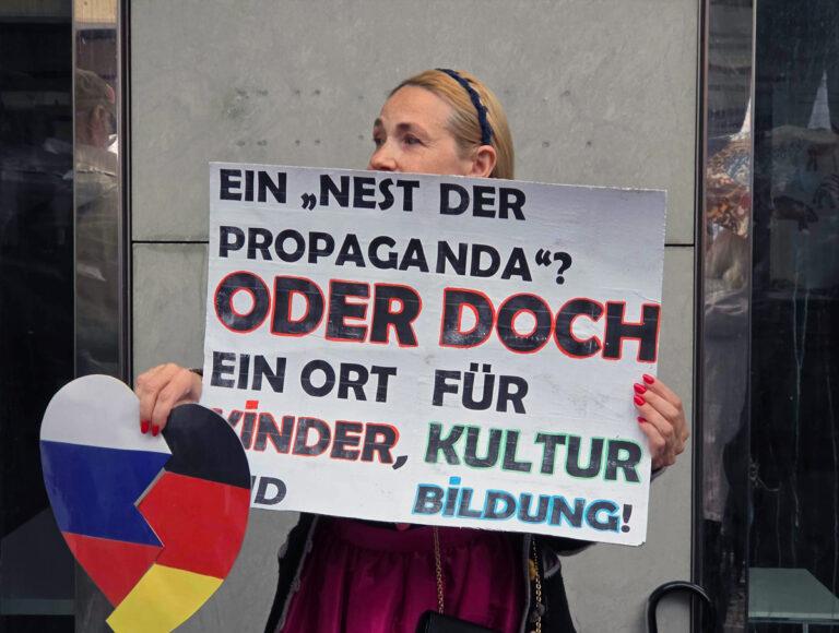370401 Sanktionen - Hybride Panikmache - Politik - Politik