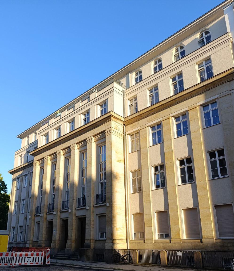 Die Arbeitersportzentrale - 100 Jahre, Arbeiterbewegung, Arbeitersport, Ausbildungschule, Leipzig - Hintergrund 380801 BundesschuleHeute - Die Arbeitersportzentrale - 100 Jahre, Arbeiterbewegung, Arbeitersport, Ausbildungschule, Leipzig - Hintergrund