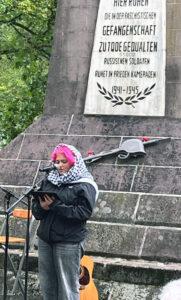 Wir streiken für Kolja - Antifa-Camp, Blumen für Stukenbrock, Schulstreik gegen Wehrpflicht - Blog, Aktion Stukenbrock Rede SDAJ web - Wir streiken für Kolja - Antifa-Camp, Blumen für Stukenbrock, Schulstreik gegen Wehrpflicht - Blog, Aktion