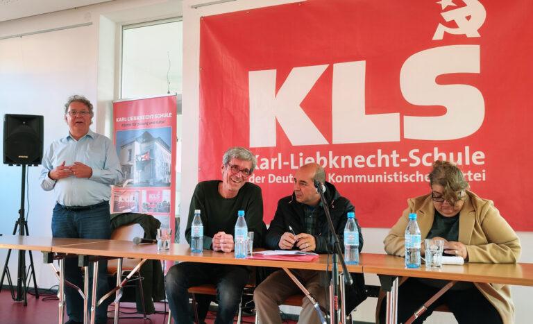 421501 Tobias Leger - Lassen wir Kuba nicht allein - Rigoberto Zarza Ross - Rigoberto Zarza Ross