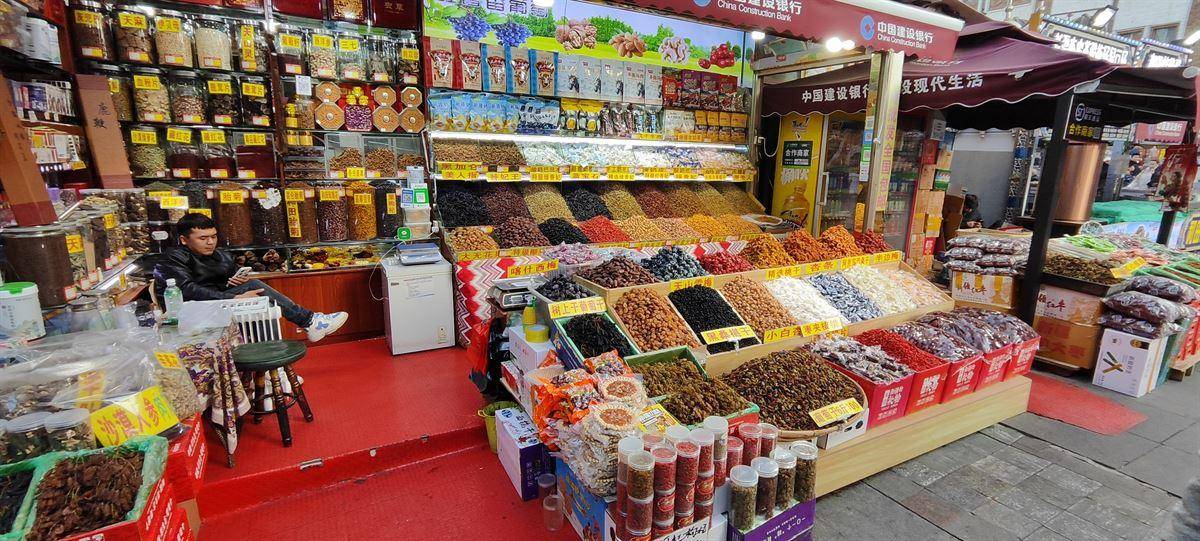 20251025 Urumqi International Bazaar 07 - UZ-Reise in die Volksrepublik China - -